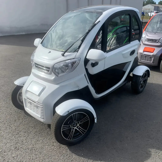 no license required enosed scooter with air conditioning and o only 50 left - white, enhanced version [more perful & 90 miles]
